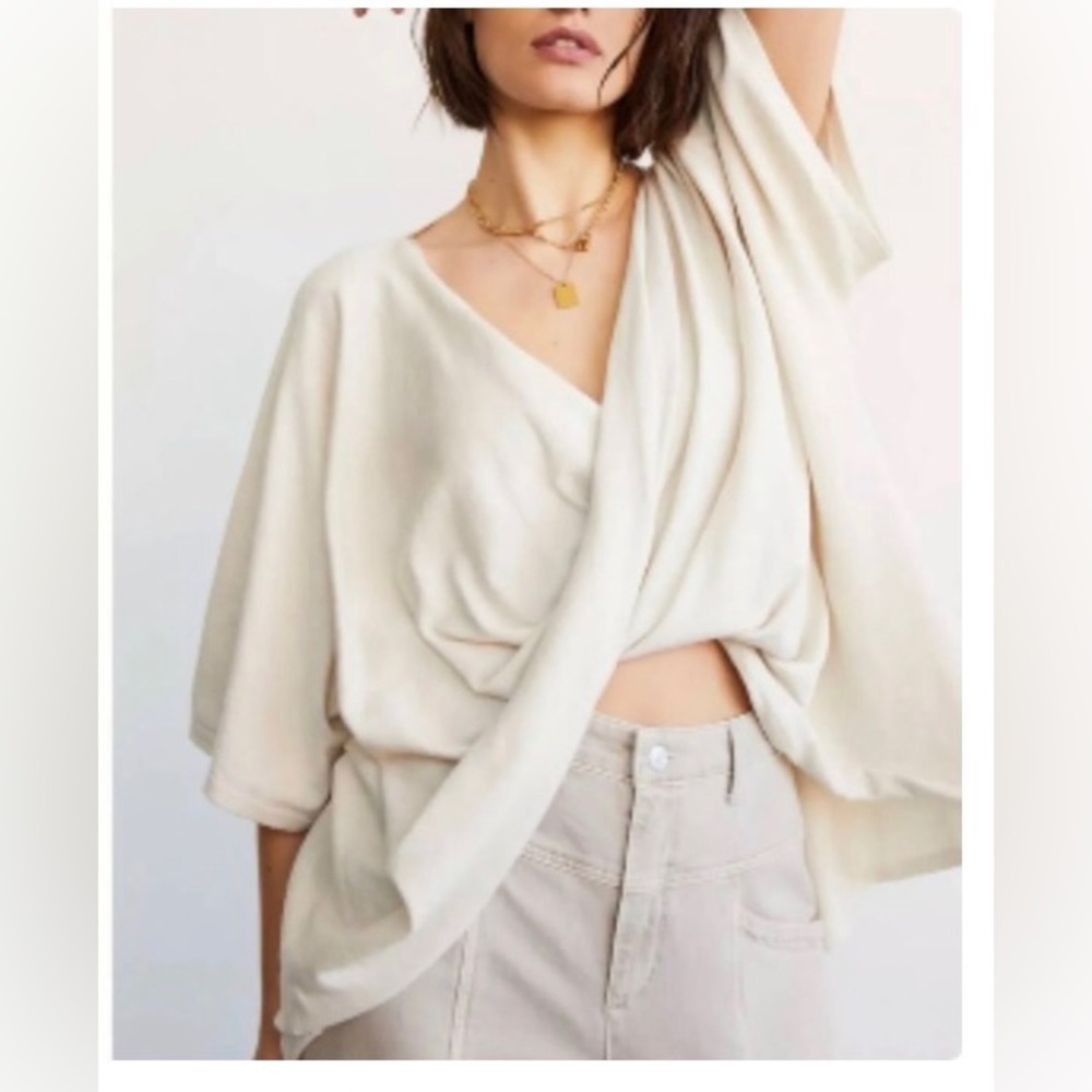 Anthropologie Charmante Twist Front Sweater
